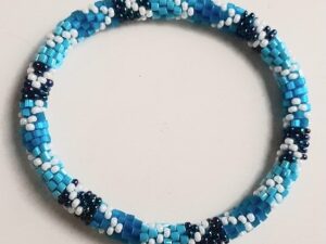 blauwe kralen armband