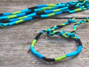 uitdeel armbandjes