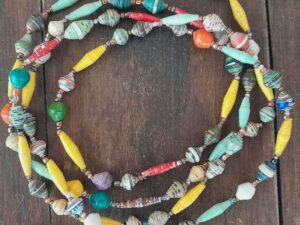 neklace from paper
