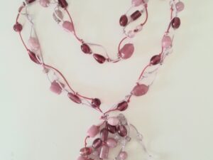 roze glaskralen ketting