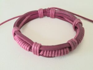 roze leren armband